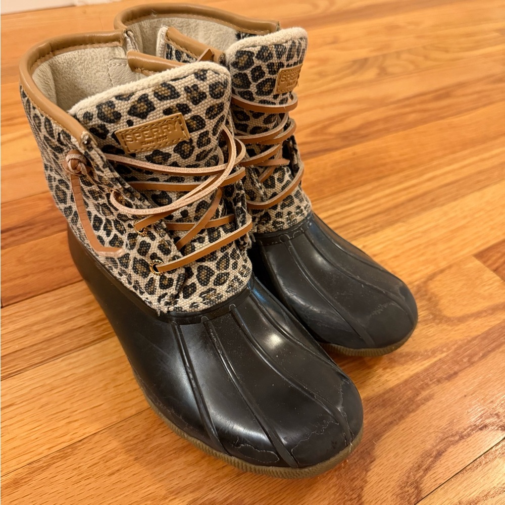 Sperry Black and Tan Rain & Snow Boots with Leopard Print